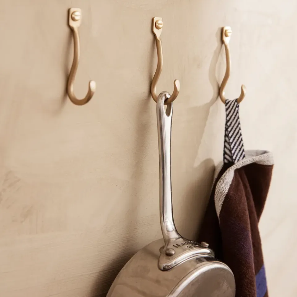Best Ferm Living 3 Ganchos Curvature, latón Color dorado