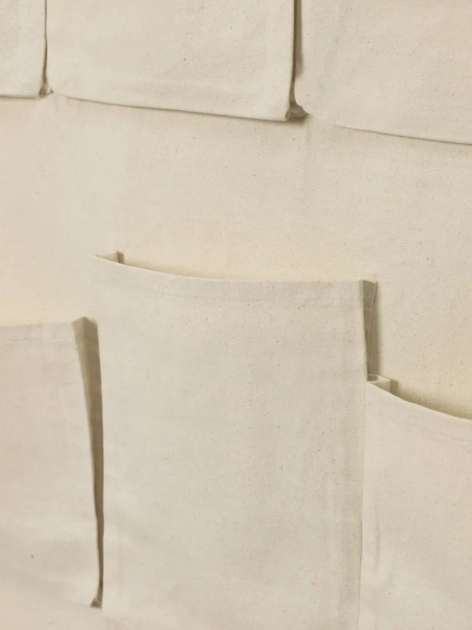 Discount Ferm Living Almacenaje de pared Canvas wall pockets, 70x70 cm Beige