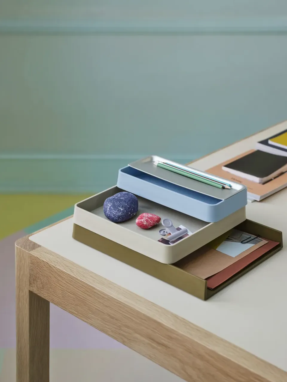 Best Muuto Almacenamiento Arrange Desktop, Configuration 2 colored Multi