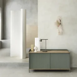 New Muuto Aparador Enfold Low, Black-Oak-Metal Negro