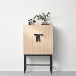 Clearance A2 Aparador The Bow, roble aceitado blanco-negro Beige