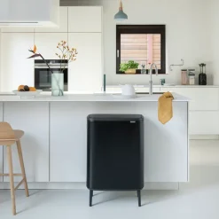 New Brabantia Bo touch bin high 60 L, mate Negro
