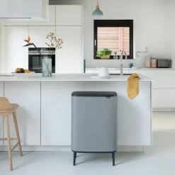 New Brabantia Bo touch bin high 2x30 L, Mineral concrete grey Gris