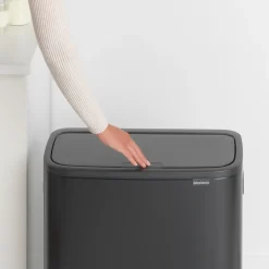 Outlet Brabantia Bo touch bin 2x30 L, mate Negro
