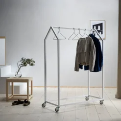Sale Essem Design Burro de ropa Clothing House, Blanco