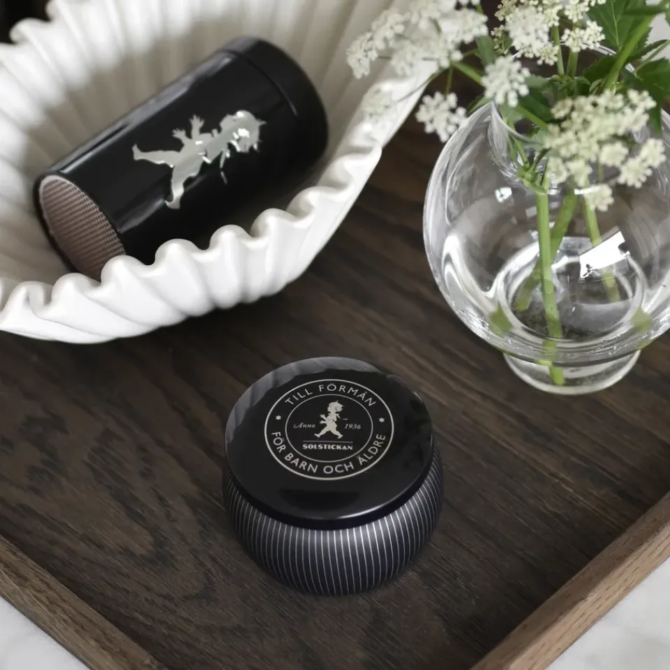 Sale Solstickan Design Caja de regalo Solstickan con vela aromática + bote con cerillas, -vela perfumada de madera de cedro Negro