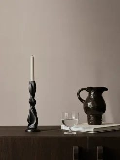New Ferm Living Candelabro Gale 25 cm, Blackened Aluminium Negro