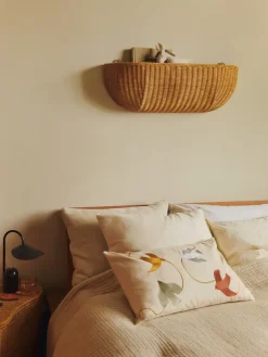 New Ferm Living Cesta de pared Braided wall pocket 25x75 cm, Natural Marrón