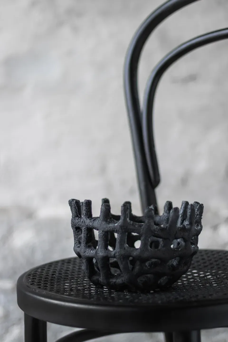 Best Mette Ditmer Cesta trenzada Art Piece, Black Negro