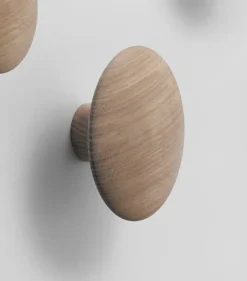 Online Muuto Colgador de pared The Dots, mediano, roble Marrón