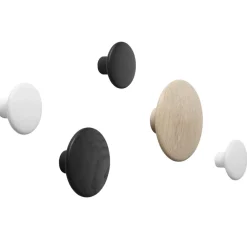 Hot Muuto Colgador de pared The Dots, grande, roble Marrón