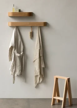 Discount Audo Copenhagen Colgador de ropa Epoch 79 cm., Roble Beige