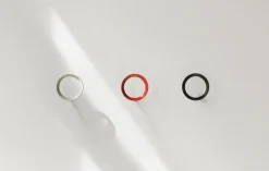 New Normann Copenhagen Colgador Loop medium Ø7,8 cm, Black Negro