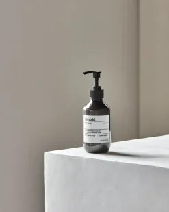 Hot Meraki Crema de manos 275 ml, Silky mist Negro