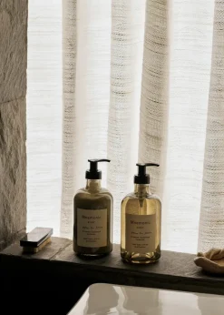 New &Tradition Crema de manos Mnemonic MNC2 375 ml, After the rain Gris