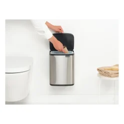 Outlet Brabantia Cubo de basura Bo 7 L, Acero cepillado mate Azul