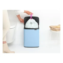 New Brabantia Cubo de basura Bo 12 L, Dreamy Blue Plateado