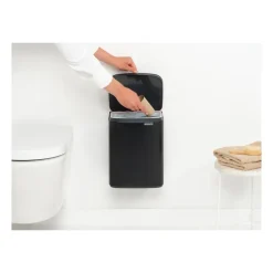 New Brabantia Cubo de basura Bo 7 L, Matte black Gris