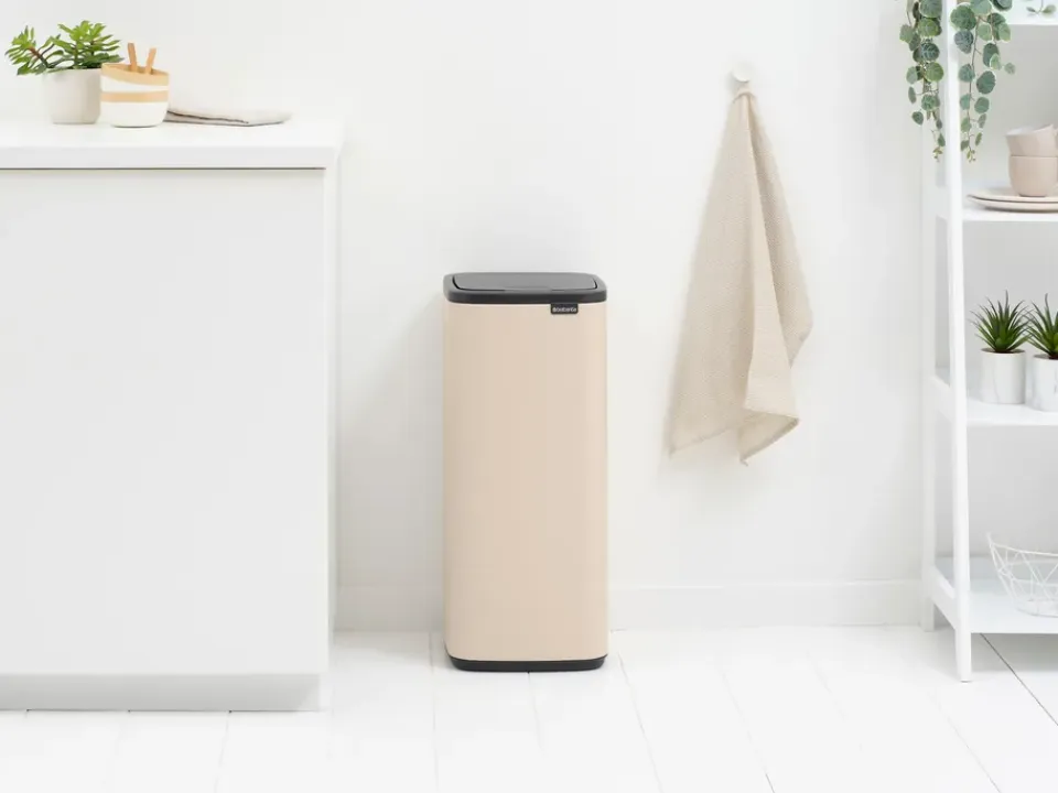 Clearance Brabantia Cubo de basura Bo Touch Bin 30 L, suave Beige