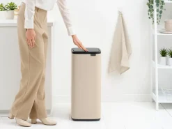 Clearance Brabantia Cubo de basura Bo Touch Bin 30 L, suave Beige