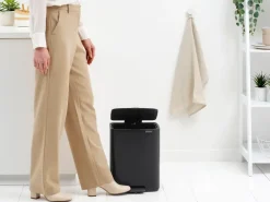 Brabantia Cubo de basura con pedal Bo 12 L, mate Negro