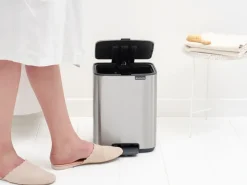 Brabantia Cubo de basura con pedal Bo 7 L, Acero mate antihuellas Plateado