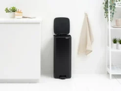 New Brabantia Cubo de basura con pedal Bo 30 L, mate Negro
