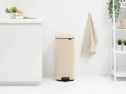 Clearance Brabantia Cubo de basura con pedal Bo 30 L, suave Beige