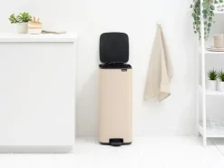 Clearance Brabantia Cubo de basura con pedal Bo 30 L, suave Beige