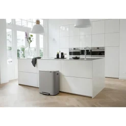 Outlet Brabantia Cubo de pedal Bo 60 L, Mineral concrete grey Gris