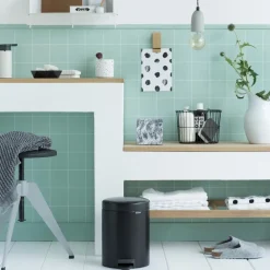 Best Brabantia Cubo pedal newIcon 5L, Matt black Negro