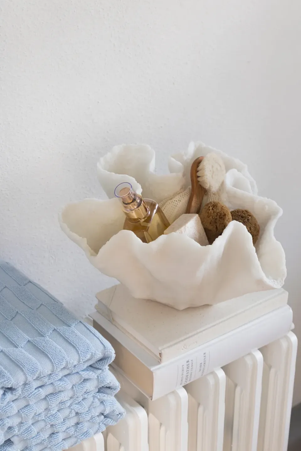 Hot Mette Ditmer Cuenco decorativo Coral, Off-white Blanco