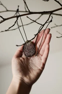Clearance DBKD Decoración colgante Airy hanging egg, Brown Marrón