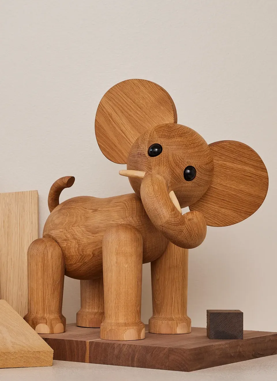 New Spring Copenhagen Decoración Tembo elefant 41 cm, Roble Beige