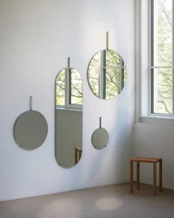Clearance MOEBE Espejo de pared 133 cm, Stainless steel Plateado
