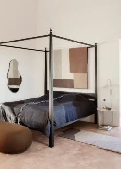 Ferm Living Espejo Pond large, Dark chrome Plateado