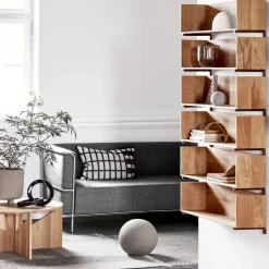 New Kristina Dam Studio Estantería de pared Stack, Oak, soportes en nogal aceitado oscuro Beige