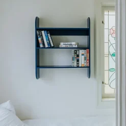 New TÔNN furniture Estantería de pared Strapats 62x73,6 cm, Midnight blue Azul