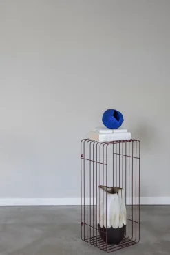 New Mette Ditmer Estantería Wire, Wine, 31 × 70 × 26 cm Rojo