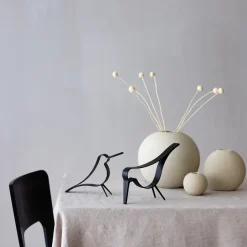 Best Cooee Design Figura Woody Bird pequeña, roble teñido de Negro