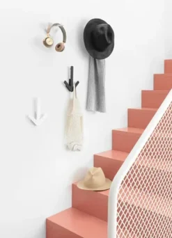 Outlet Design House Stockholm Gancho Arrow, Negro