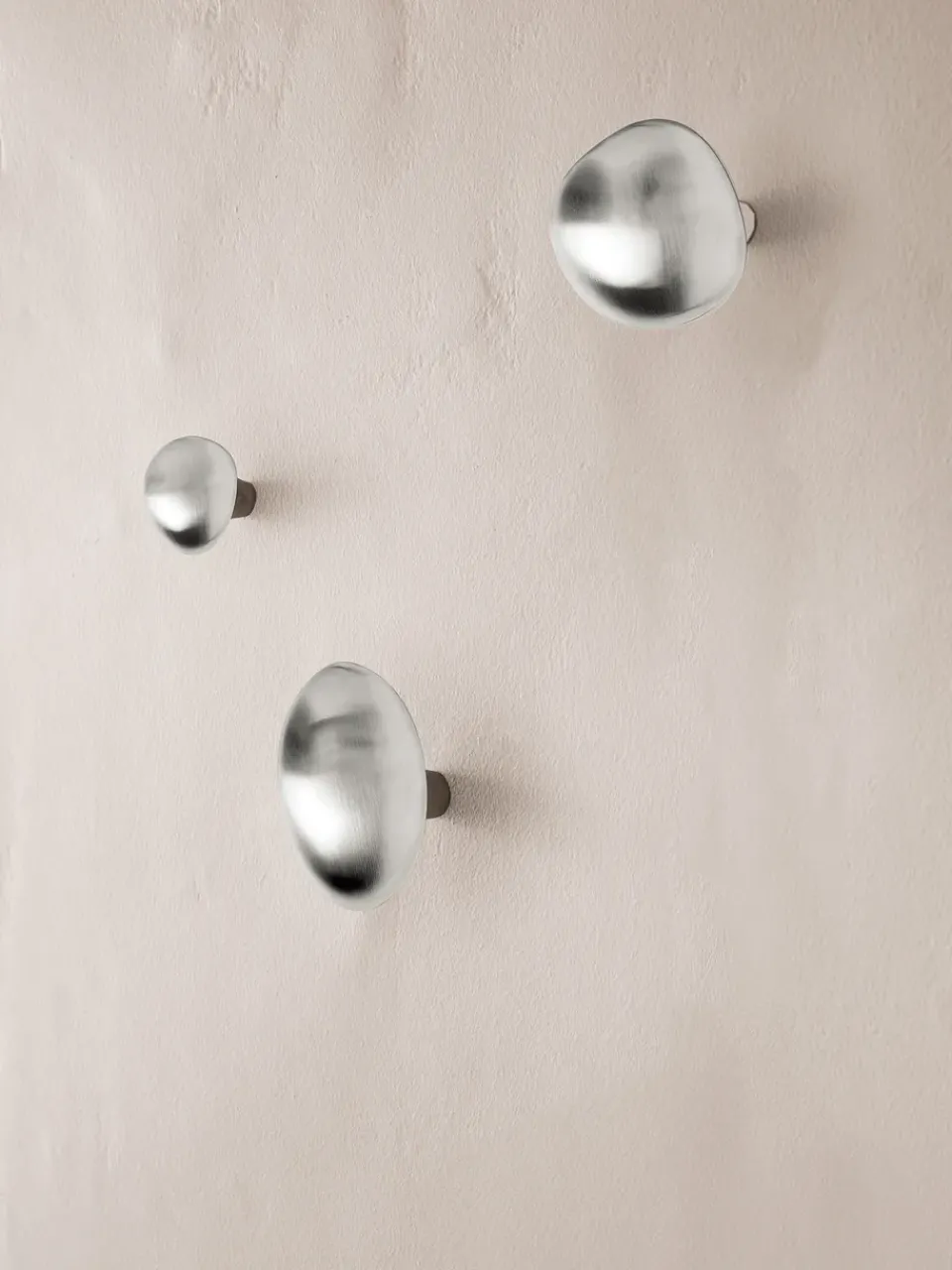 Outlet Ferm Living Gancho Chanterelle, Brushed stainless steel Plateado