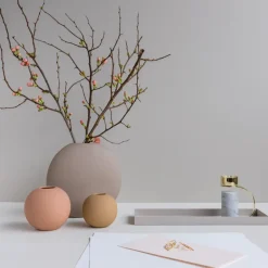Cooee Design Jarrón Ball peanut, 8 cm Beige