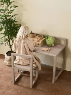 Clearance Ferm Living Juego de cocina Toro Suitcase Kitchen para niños, Natural Beige