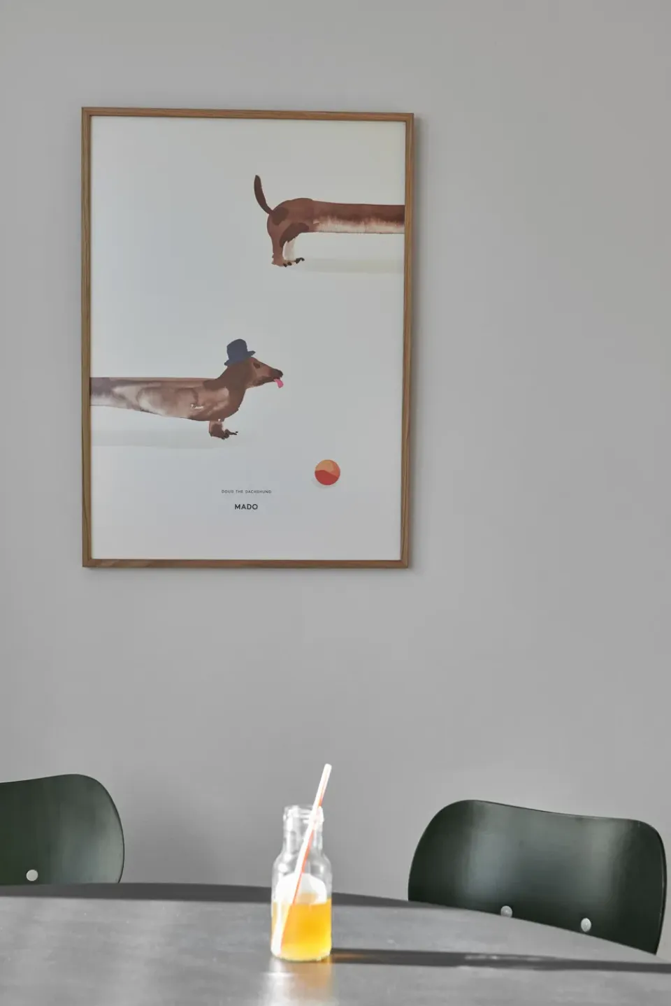Paper Collective Lámina Doug the Dachshund, 50x70 cm BlancoBeige