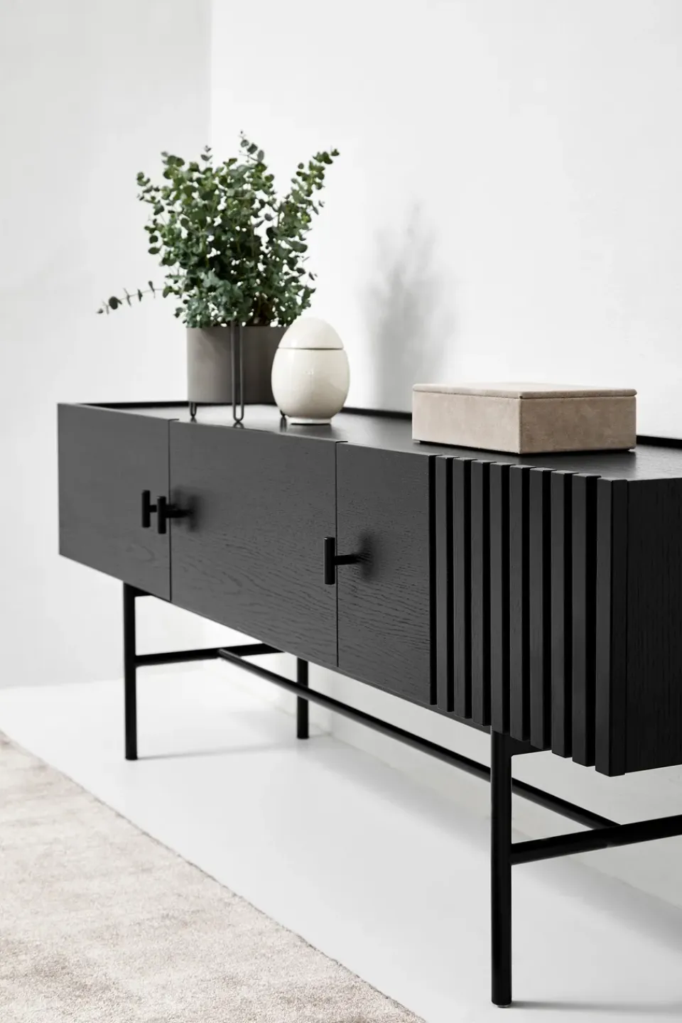 Online Woud Mesa auxiliar Array baja, 150 cm, Roble pintado Negro