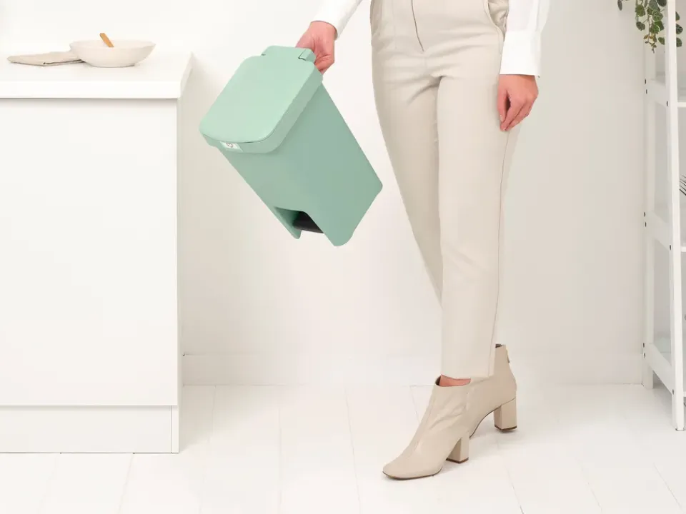 New Brabantia Papelera con pedal StepUp de 10 L, Jade green Verde