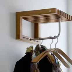 Fritz Hansen Perchero de pared Cutter mini , Teca Marrón