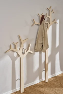 Hot Swedese Perchero de pared Tree wall Special Edition 134 cm, Pino con acabado blanco Marrón