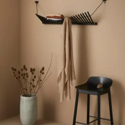 Clearance Woud Perchero Knaegt, roble pintado de Negro